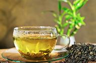绿茶、红茶、黑茶、白茶：它们之间的区别是什么？养生效果有何差异？